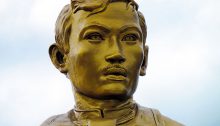 Jose Rizal statue