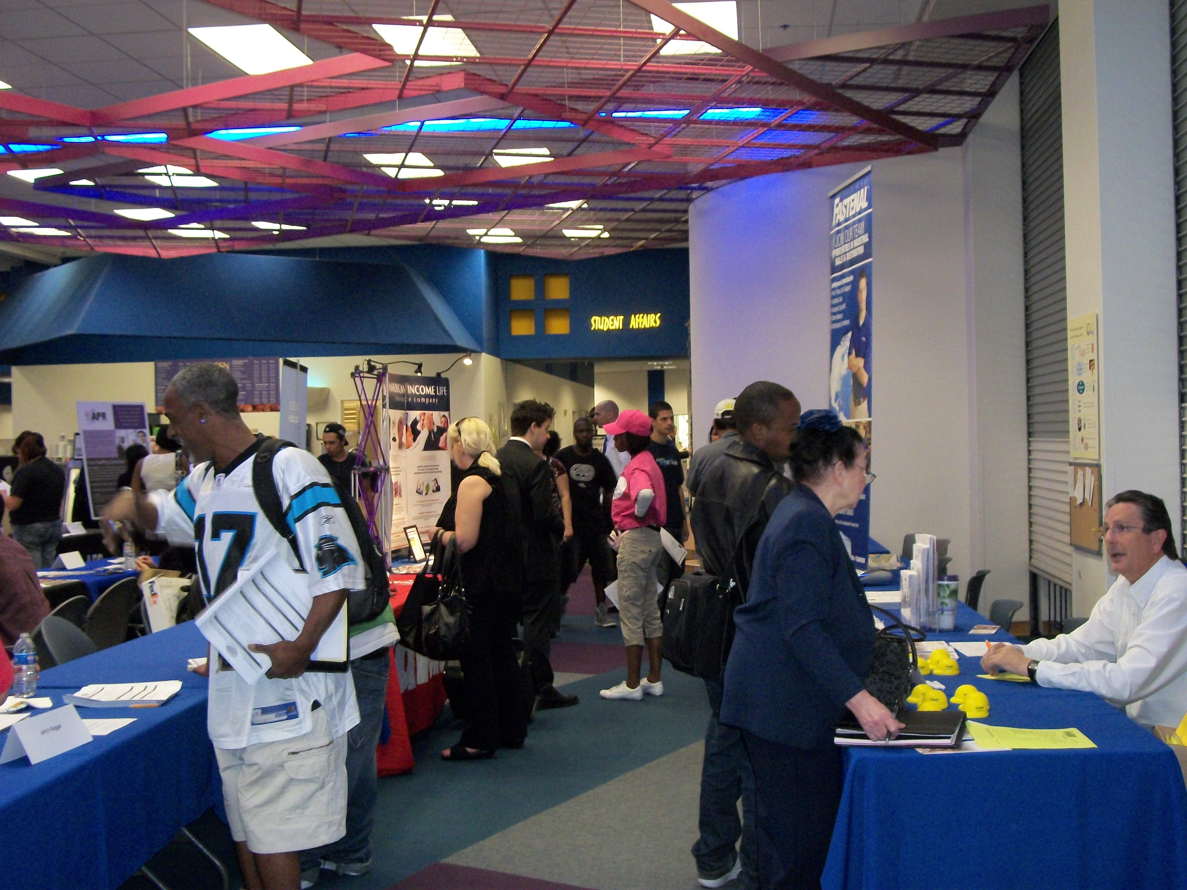 CSN Career Fair Connects Job Seekers and Employers